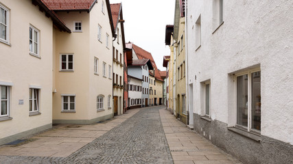 Fototapeta na wymiar Gasse in der Altstadt von Füssen