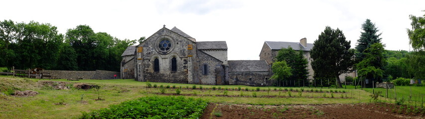 Abbaye de Mègemont (Puy de Dôme)