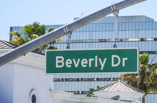 Street sign Beverly Drive - LOS ANGELES - CALIFORNIA - APRIL 20, 2017