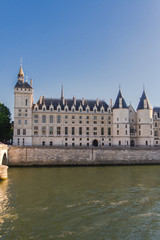Fototapeta na wymiar Paris, the Conciergerie on the Seine 