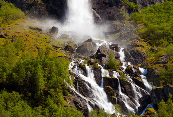Fototapeta na wymiar Falls in mountains of Norway