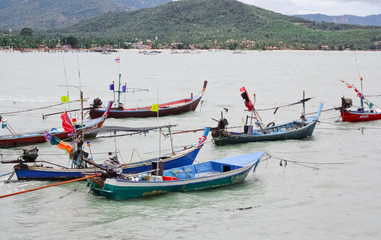 Bunte Boote in Thailand