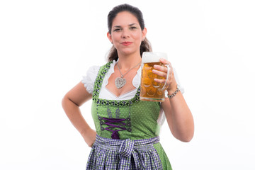 frau serviert ein mass