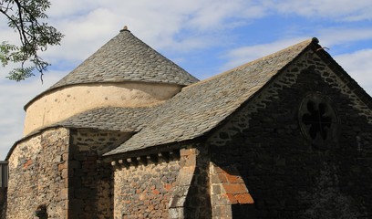 toit de lauze de l'abbaye de Mègement, Auvergne