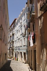 Fototapeta premium Ruelle à Lisbonne, Portugal