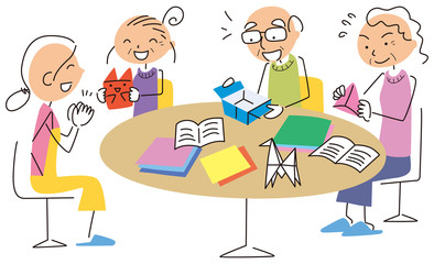 折り紙を作る高齢者