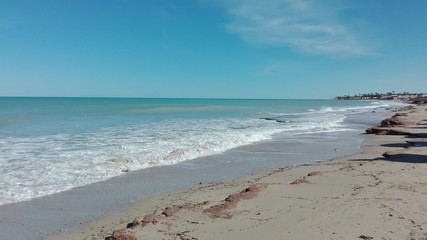 Mittelmeerstrand in Tunesien
