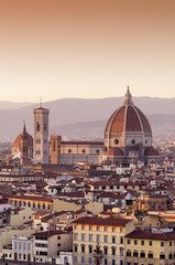Kathedrale von Santa Maria del Fiore Dome bei Sonnenuntergang, Florenz