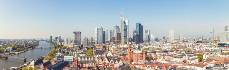 Obraz premium Frankfurt am Main, Blick vom Domturm. 21. April 2017. 
