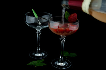 Erdbeeren im Sektglas