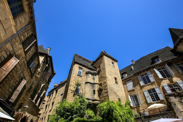 anciennes maisons place Marché-aux-Oies  à Sarlat-la-Canéda
