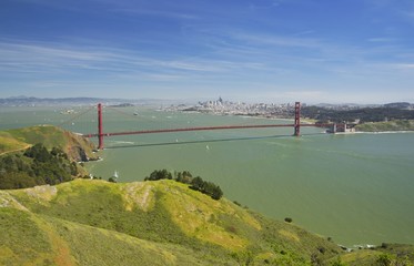 Fototapeta premium Golden gate bridge, view from Marine Headlands, San Francisco, California, USA