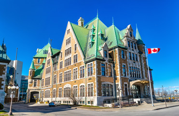 Fototapeta na wymiar Historic Building in Quebec City, Canada