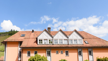 Renoviertes Haus mit Dachgauben