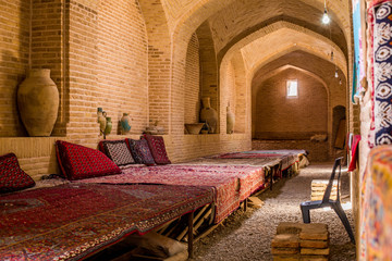 iran desert caravanserai interior - obrazy, fototapety, plakaty