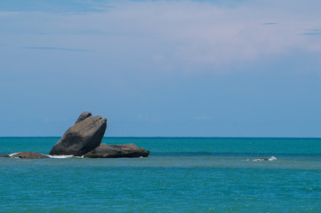 Fototapeta premium Rock in the blue Andaman Sea