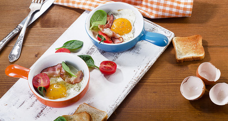 Fried eggs with bacon