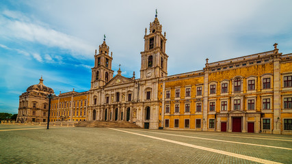 Fototapeta na wymiar Portugal: the Royal Convent and Palace of Mafra, baroque and neoclassical palace – monastery next to Lisbon 