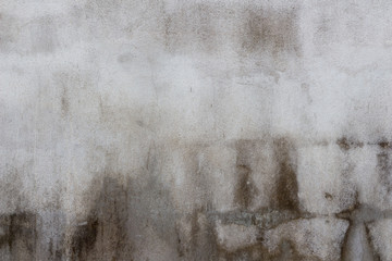 Wall of cement