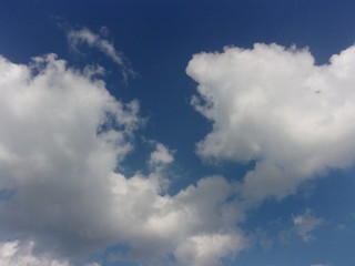 Obraz premium NUVOLE.PAESAGGIO.SUD ITALIA