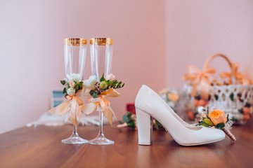 Beautiful bridal accessories for brides during fees. Dressing table.