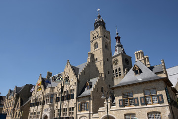 Het stadhuis van Diksmuide