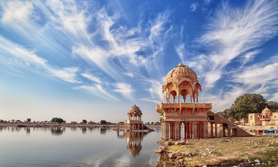 India, Rajasthan. View of the Gadisar Lake in the dry season.