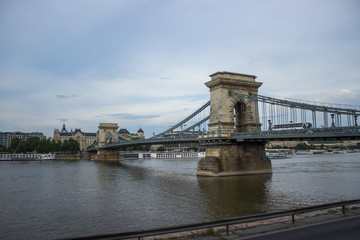 Fototapeta premium The Chain Bridge