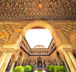 Alcazar de Séville, Cour des demoiselles