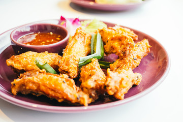 Fried chicken wings