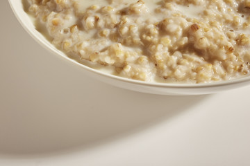 a bowl of cooked organic, pinhead, oatmeal