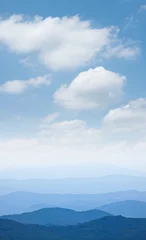 Poster paysage montagne brume vision loin ciel bleu couche nuageux libre liberté sensation beau vacances partir © shocky