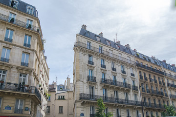 Fototapeta na wymiar Paris, typical facade, building 
