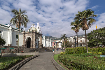 Fototapeta na wymiar Plaza Grande in Quito, Ecuador