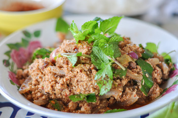 Spicy minced pork