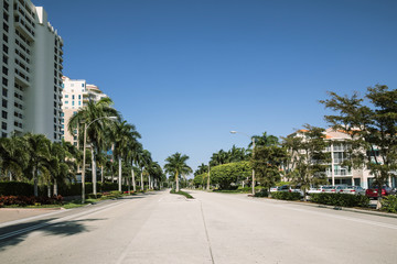 Fototapeta premium Park Shore, Naples. Florida. Luxury coastline with hotels and palm trees in Naples.