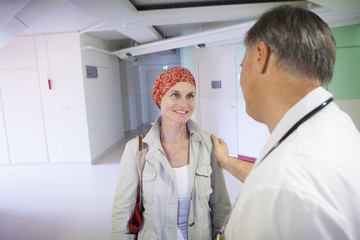 Cancerous woman in hospital