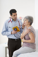 Consultation, elderly p in pain