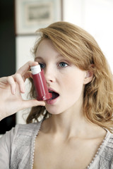 Asthma treatment, woman