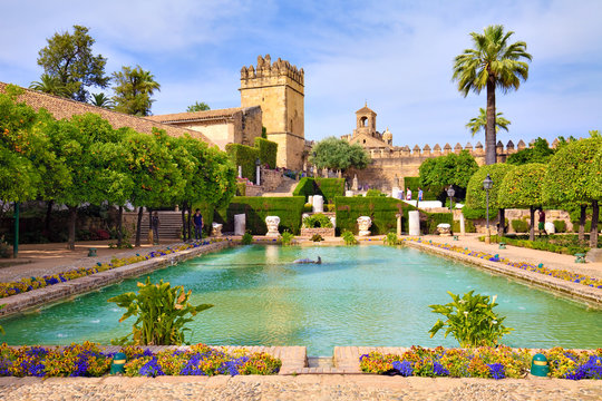 Jardins de l'Alc&aacute;zar des rois chr&eacute;tiens de Cordoue, Andalousie