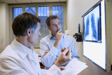 Pneumology consultation man