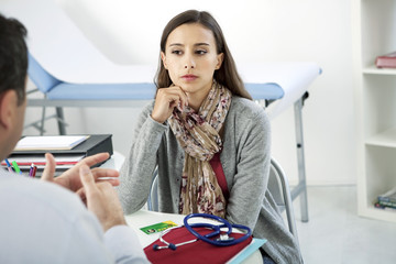 Woman in consultation, dialogue
