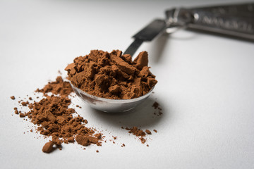 Cocoa on a tablespoon