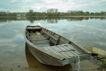 Barques à fond plat sur la Loire (France)