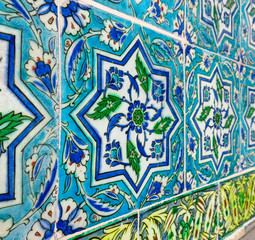 Beautiful decoration inside Topkapi palace. Ancient hand made Turkish - Ottoman tiles. Istambul, Turkey