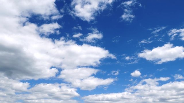 Withe Clouds Blue Sky Time Lapse 4K