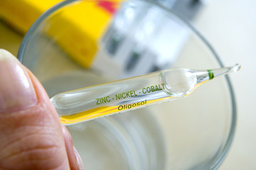 Vial of oligoelement : zinc, nickel and cobalt