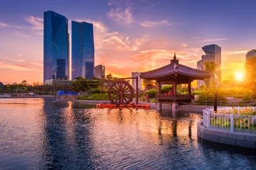 Wall murals Seoel Traditional and modern architecture of seoul city in sunset, central park in songdo International business district, Incheon South Korea.