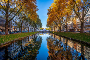 Fluss, Königsallee, Düsseldorf 