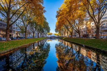 Fluss, Königsallee, Düsseldorf  © Sina Ettmer